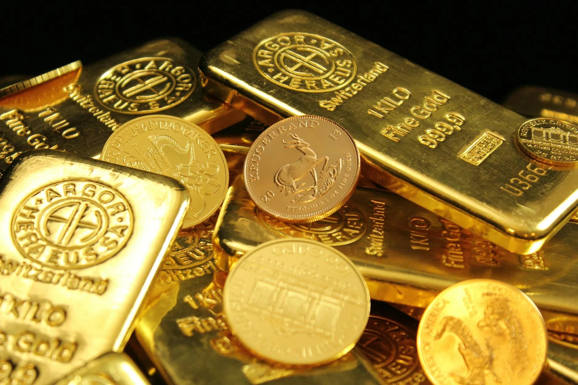 Gold Forecast 2026-2027: Central Bank Record Buying