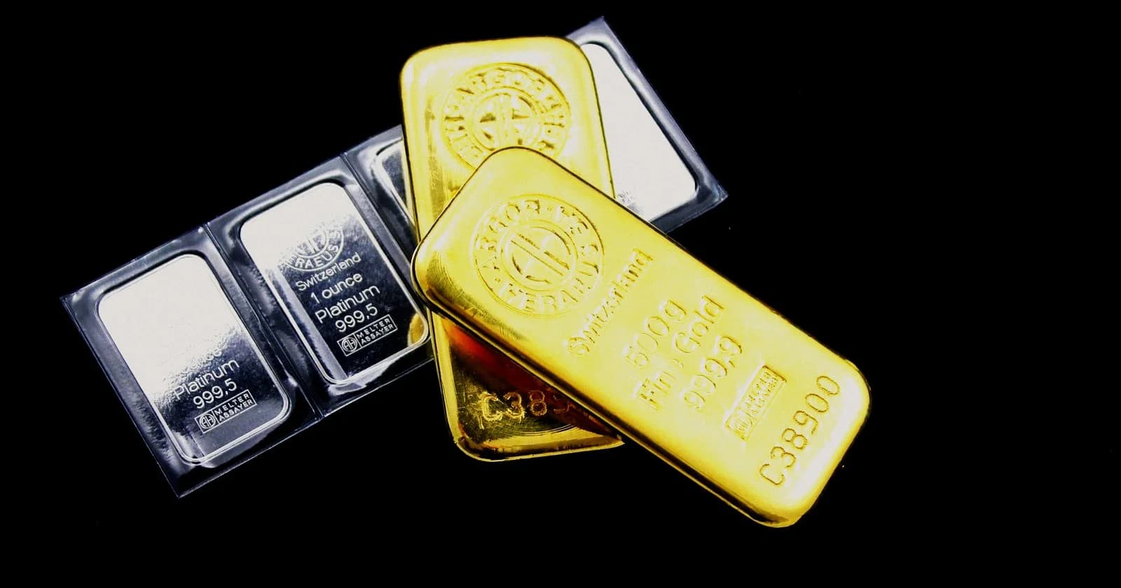 Gold Price Forecast 2026: $10,000 Call vs $4,500 Banks