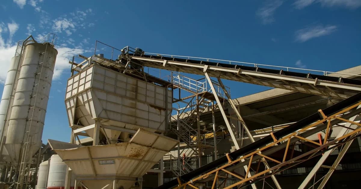 Saudi Refinery Halts Operations: Market Impact