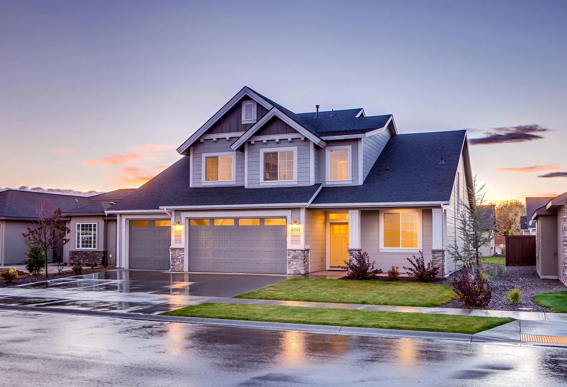 Housing Market Crash 2026: 7 Warning Signs and What