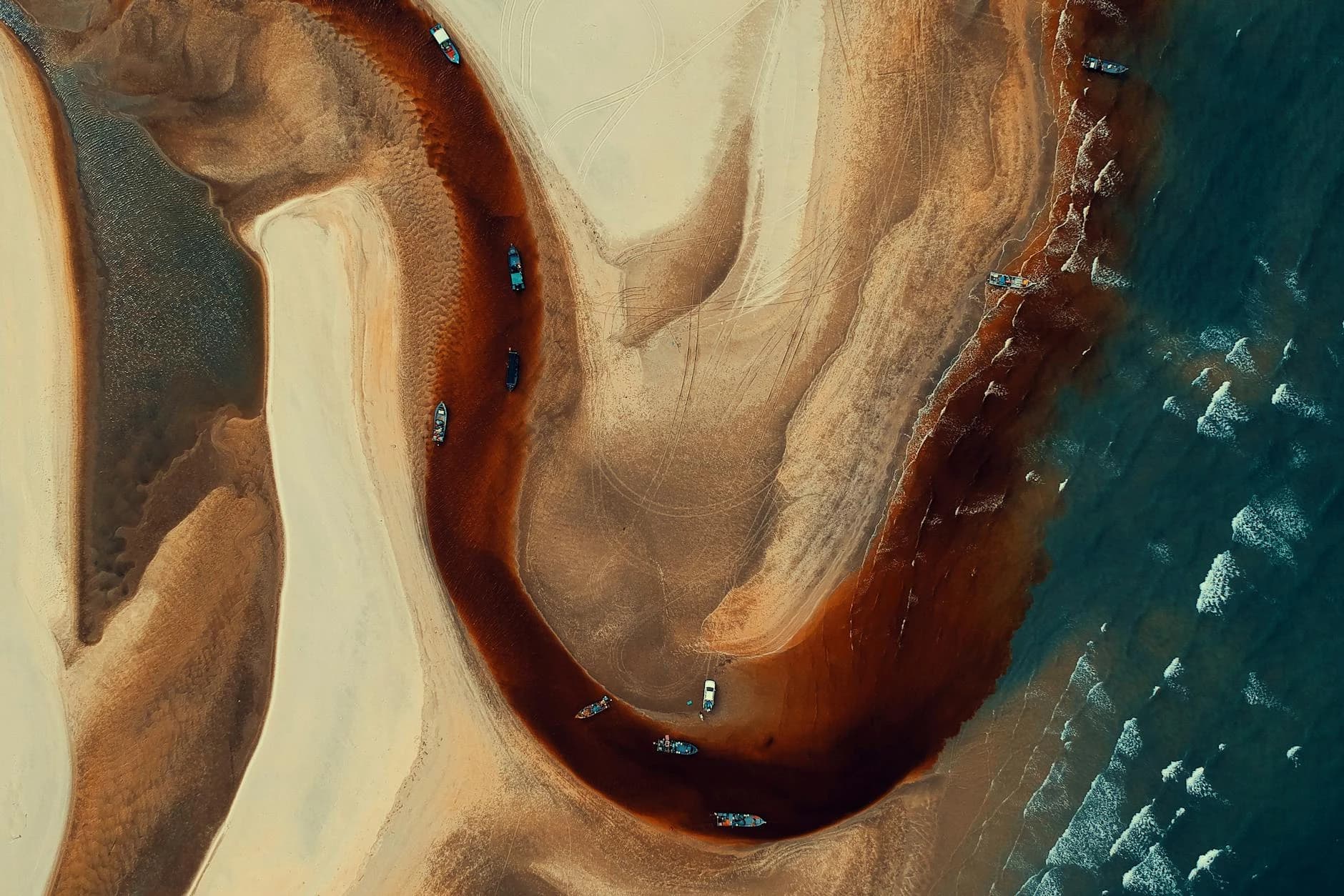 Hormuz Closure: Which Countries Face Ruin