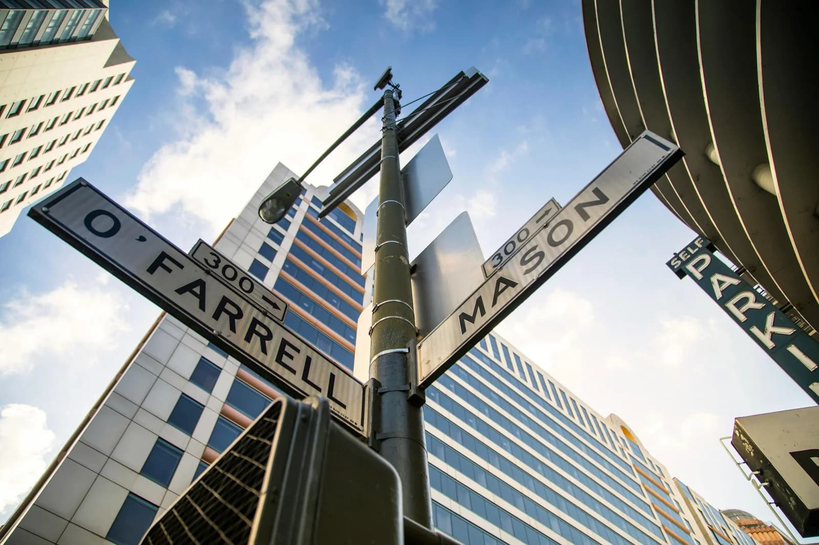 Iran War: De-Dollarization's Billion-Dollar Energy Cost