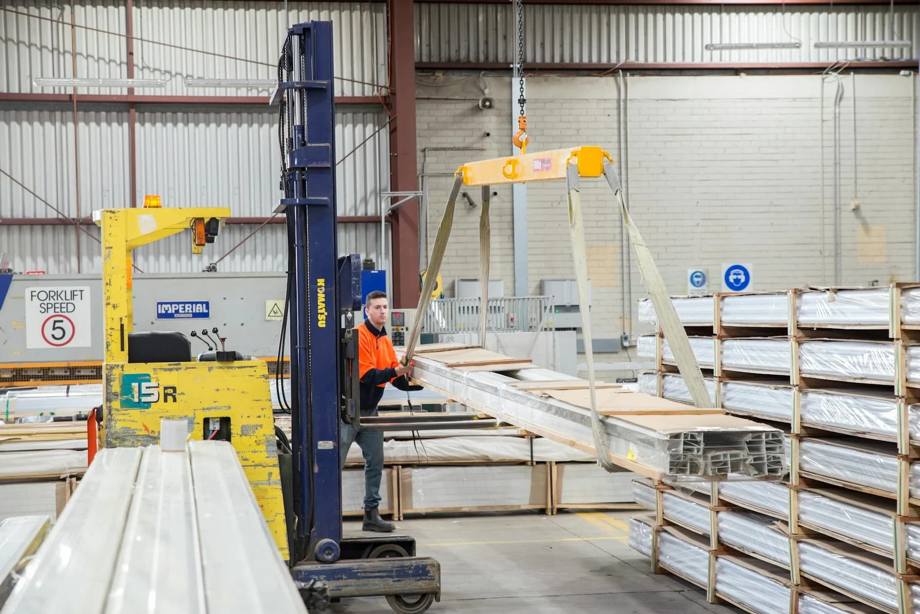 Friendshoring vs Reshoring: Supply Chain Strategies