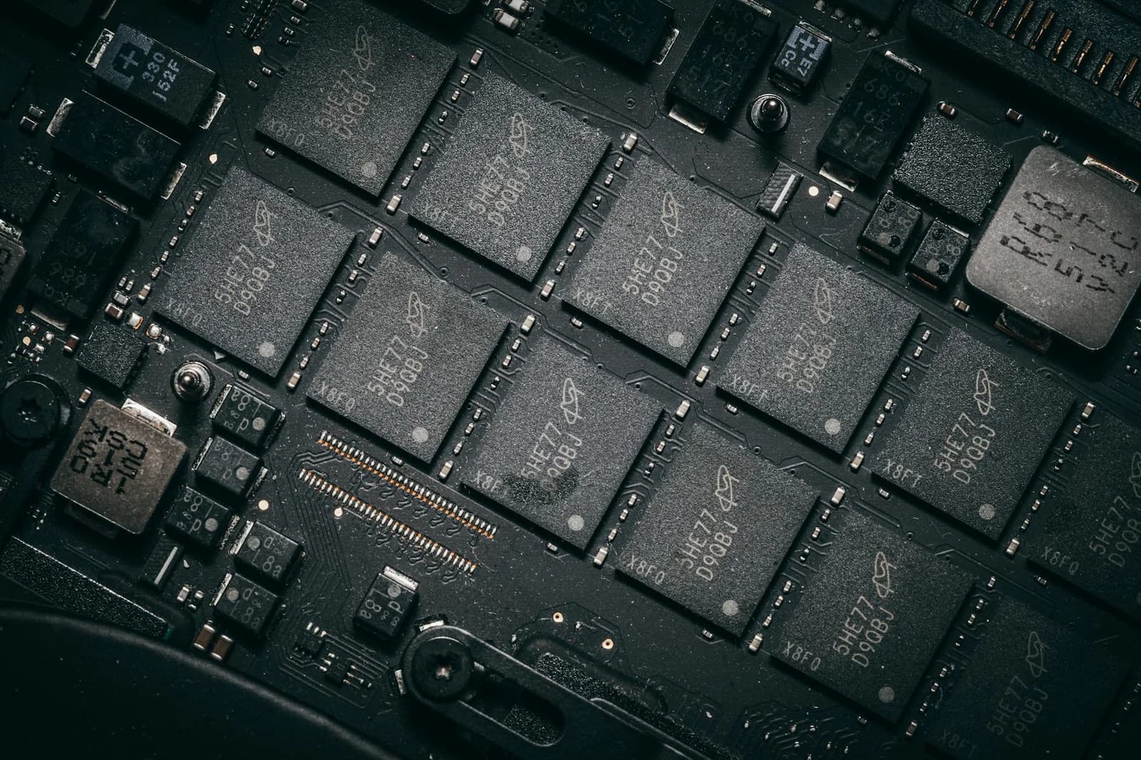 2026 Memory Chip Shortage: Causes and Impact