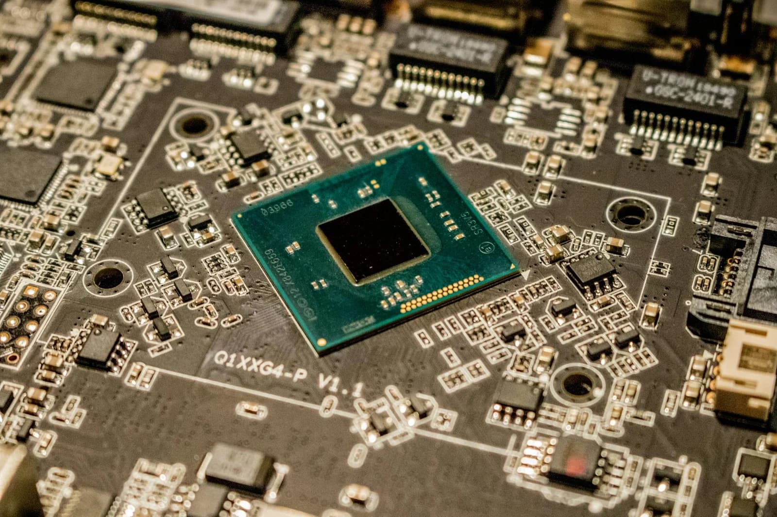 Global AI Chip Sales: U.S. Control Strategy